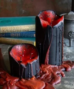 Schwarze Stumpenkerze Mit Vampir Blut 7,5cm -Halloween blutende schwarze vampir stumpenkerze black vampire pillar candle with blood tears 50663 041